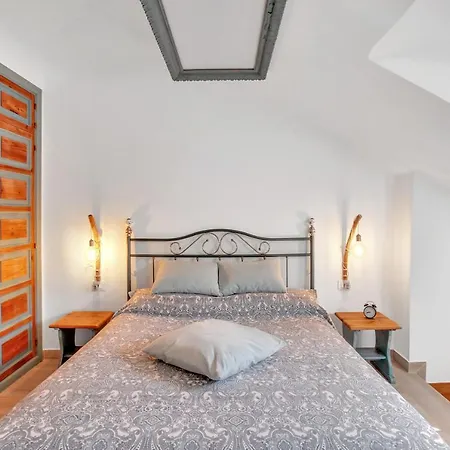 Sun Beach, Fiber, Pool Apartment *